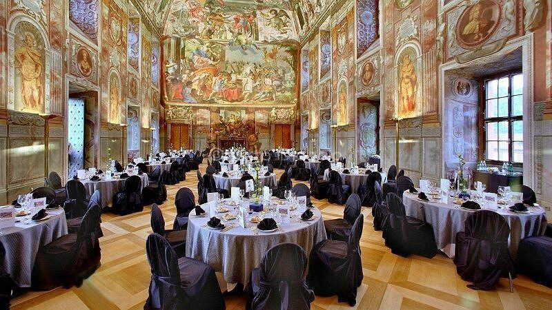 Gala.......